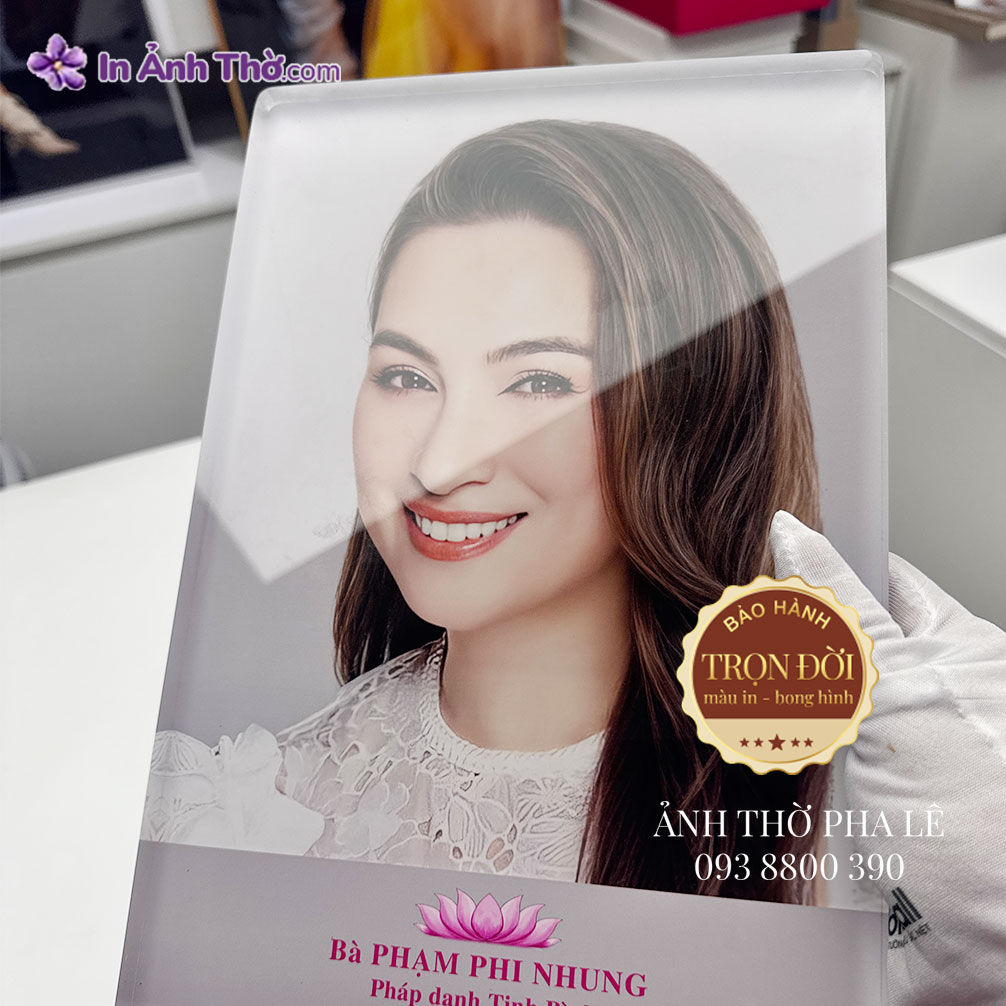 Ảnh thờ pha lê in màu bề mặt bóng sáng