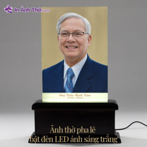 Ảnh thờ pha lê bật đèn LED ánh sáng trắng