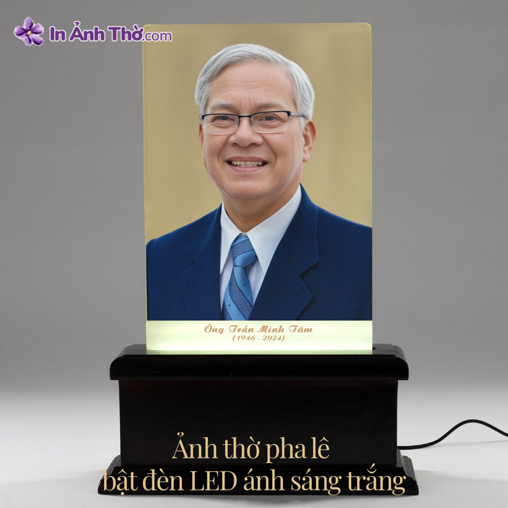 Ảnh thờ pha lê bật đèn LED ánh sáng trắng