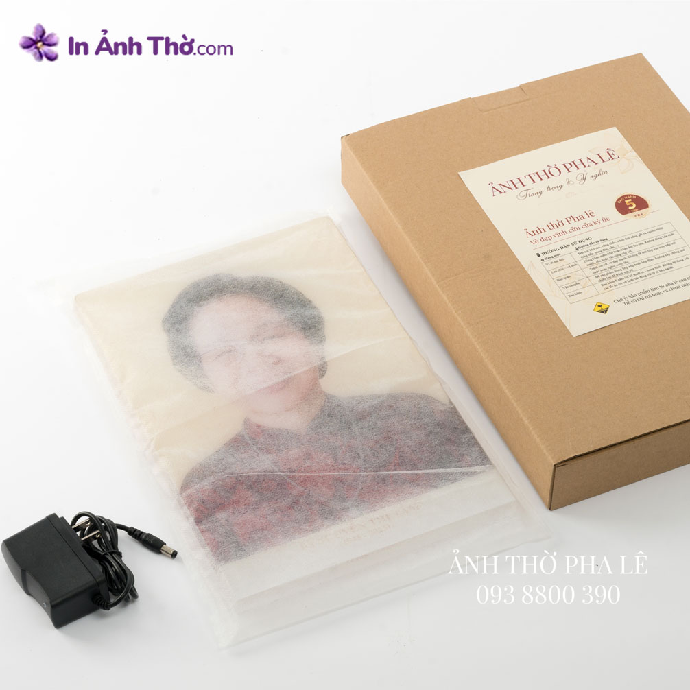 Bộ sản phẩm ảnh thờ pha lê và hộp đóng gói Bộ sản phẩm ảnh thờ pha lê và hộp đóng gói