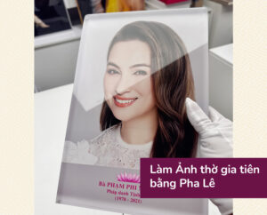 Sản phẩm ảnh thờ pha lê in màu, thể hiện chân dung rõ nét, sang trọng và trang nghiêm.