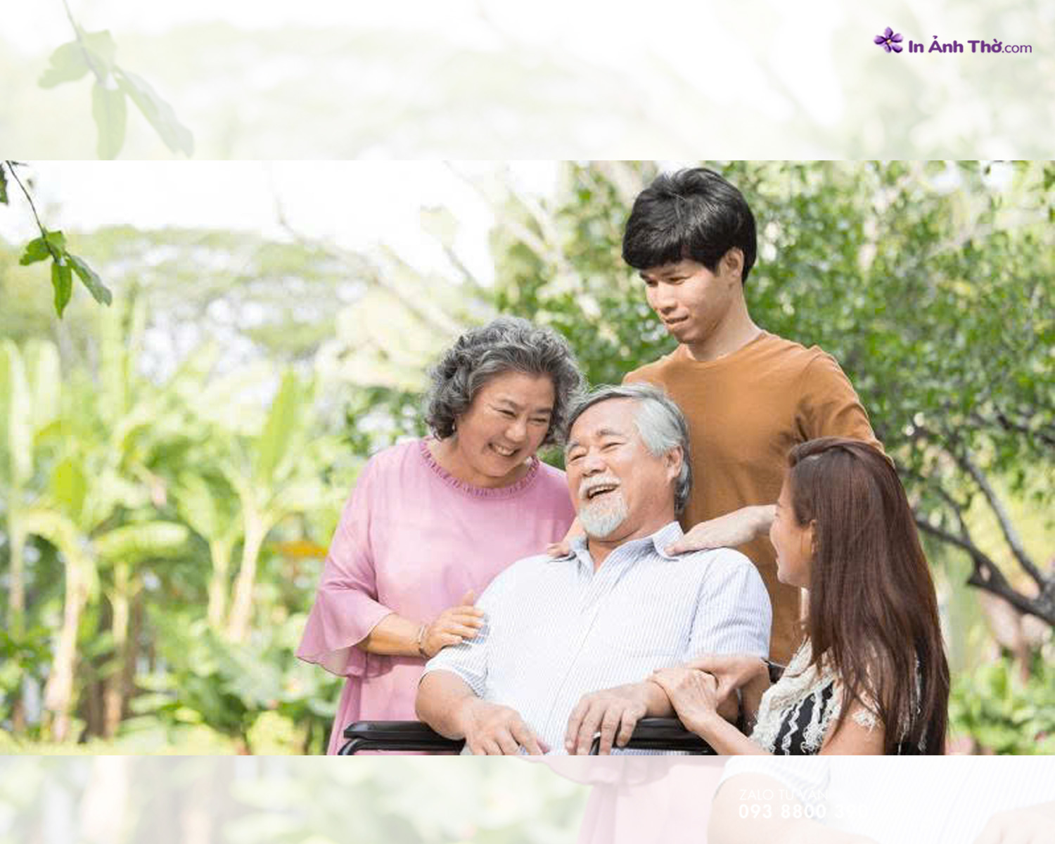 Gia đình sum vày mùa Vu Lan