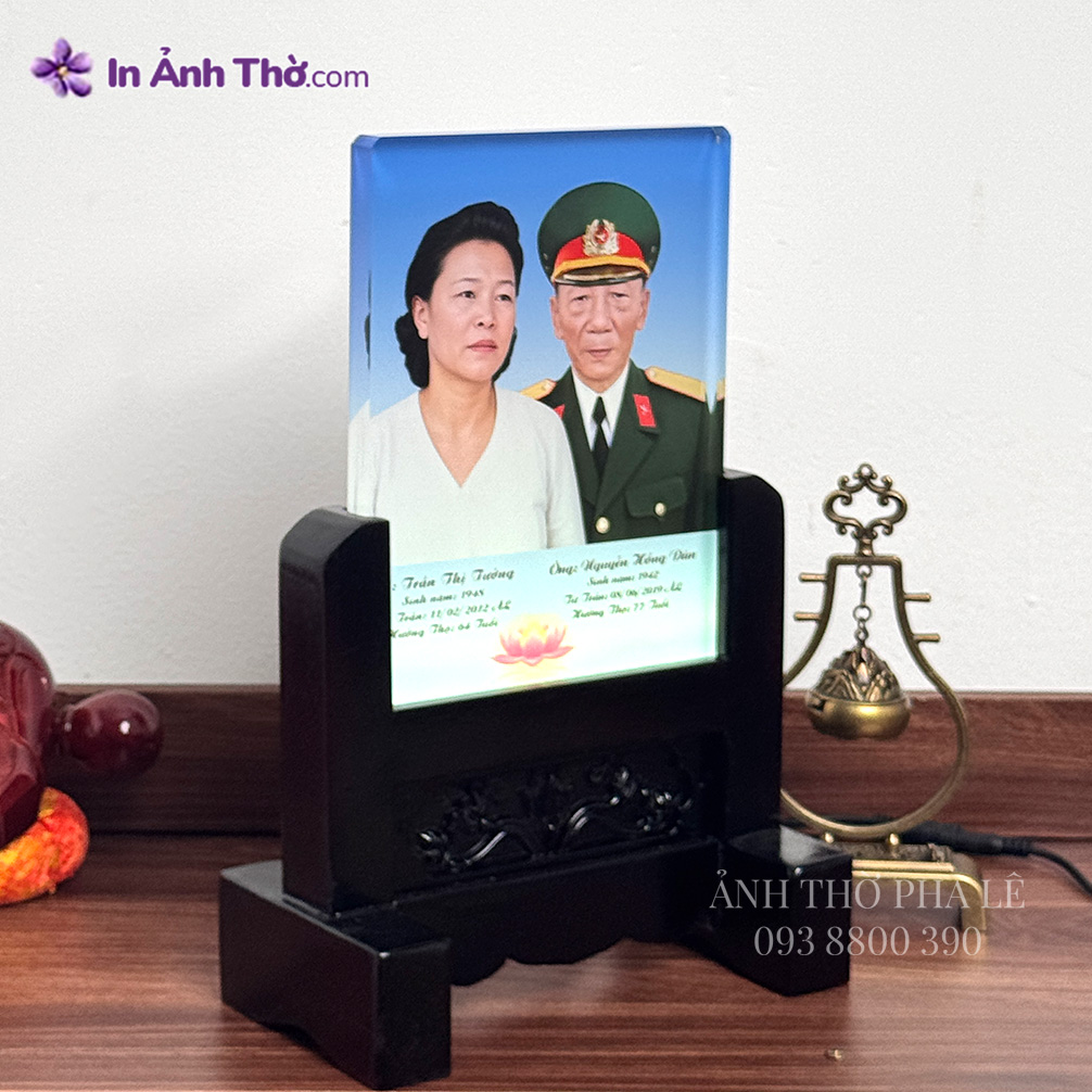 Ảnh thờ vợ chồng in pha lê cao cấp, ghép quân phục, để bàn thờ gia tiên