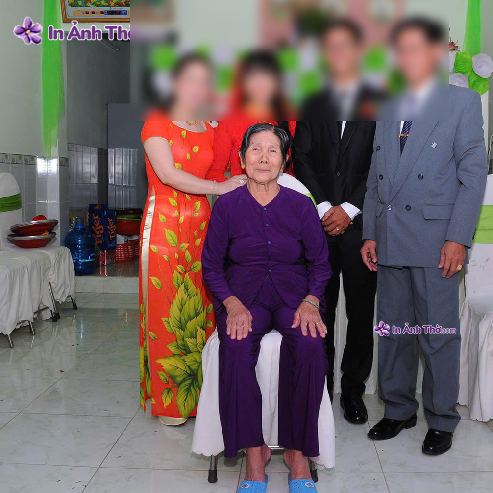 Ảnh thờ được tách từ ảnh ảnh tập thể